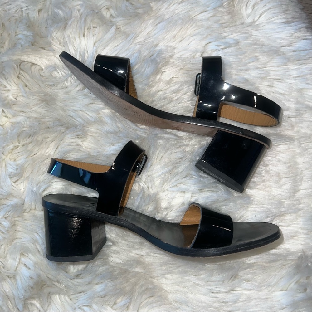 LoQ Altea Heels in Black